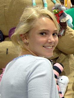 Annasophia Robb Faqs 2021 Facts Rumors And The Latest Gossip