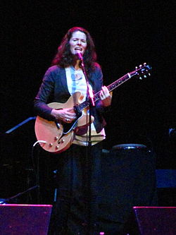 Edie Brickell