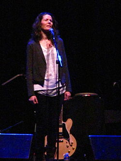 Edie Brickell
