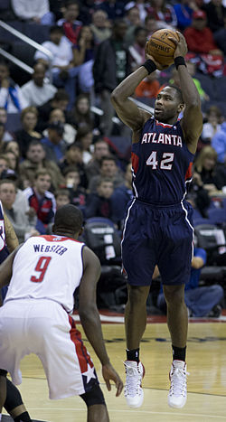 Elton Brand