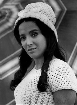 Linda Cristal FAQs 2017- Facts, Rumors and the latest Gossip.