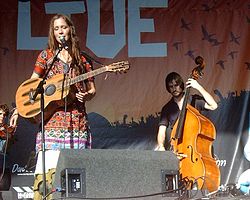 Lou Rhodes
